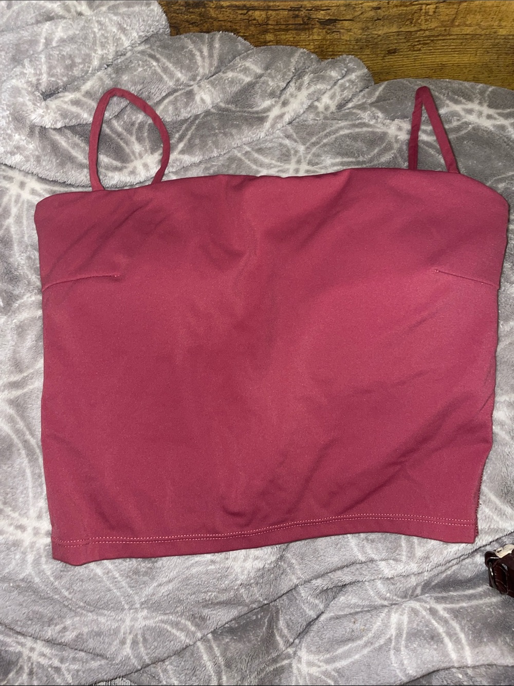 HALARA Rose Spaghetti-Strap Crop Top built in bra
